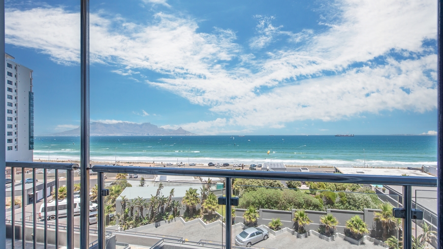 2 Bedroom Property for Sale in Bloubergstrand Western Cape